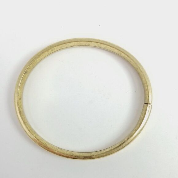 Vintage Gold Tone Bangle Bracelet with Scroll Leaf Pattern, Made in West Germany - Picture 4 of 8